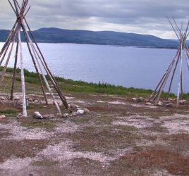 Tipis des Innus Nakapis au Québec